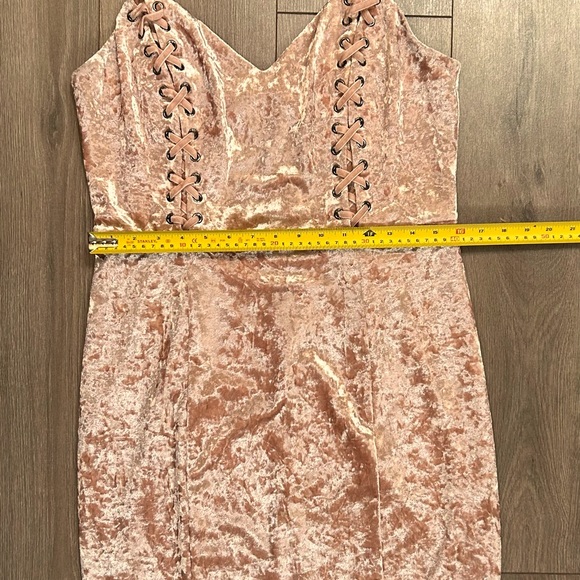 Guess Plush Pink Dress - Picture 4 of 5
